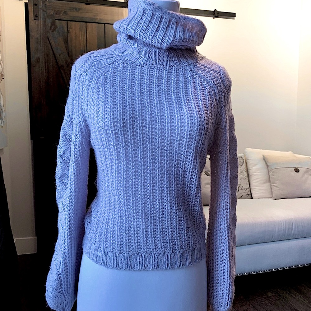 Lilac turtleneck sweater